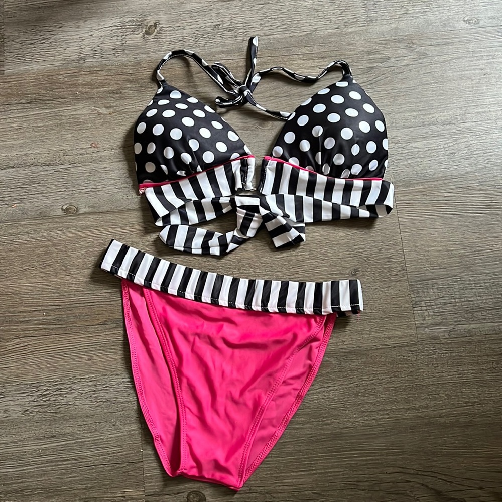 NWT 2 pc black & pink polka dot Halter neck bikini set Size L junior